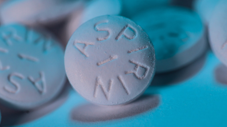 Pile of aspirin tablets