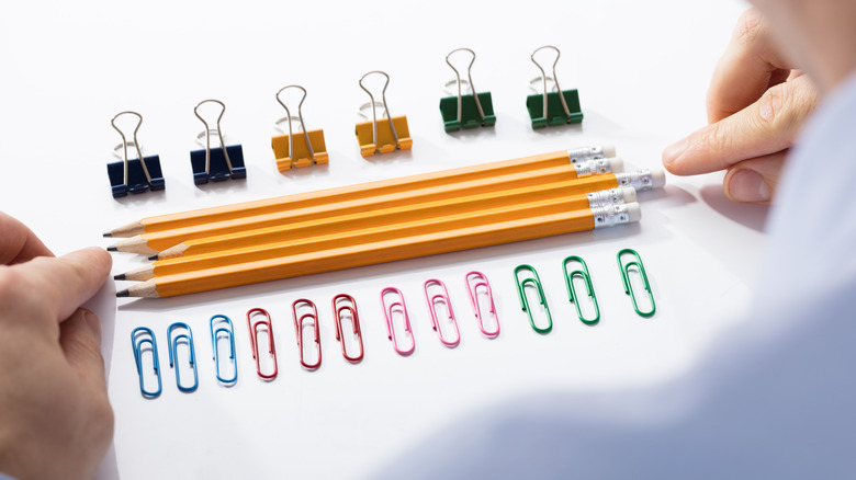 Compulsive pencil arrangement