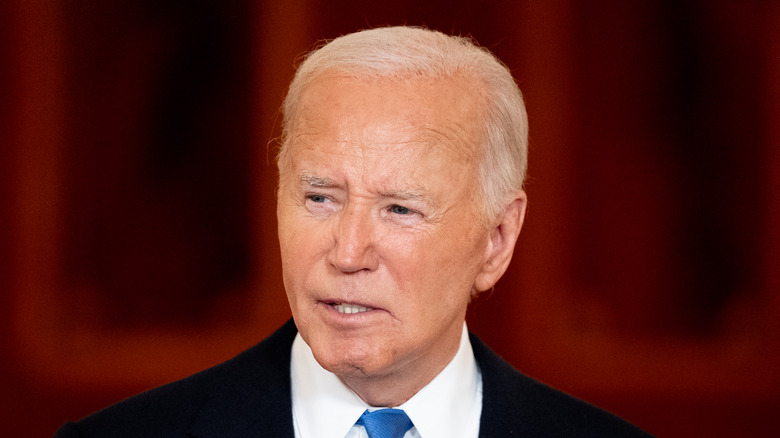 Joe Biden looking right 