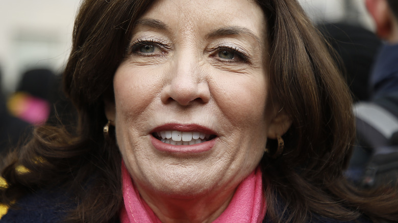 Kathy Hochul attends the 2020 Women's March