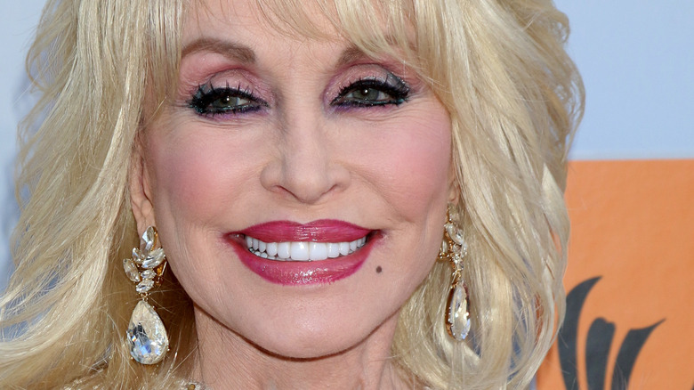 Dolly Parton smiling 