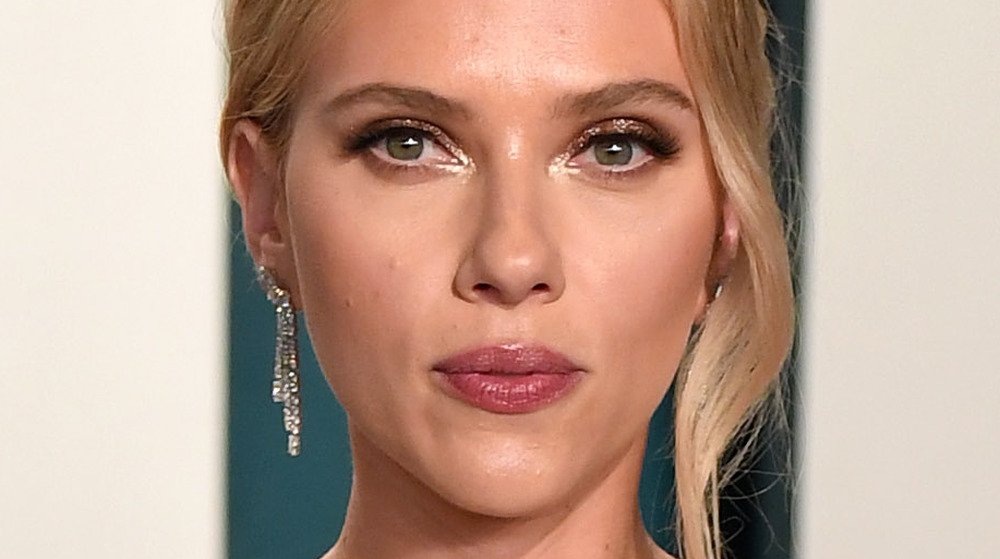 Scarlett Johansson VF Oscars party
