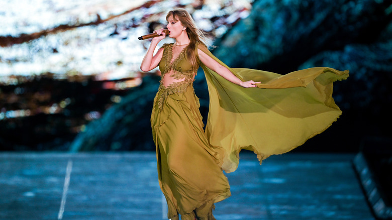 Taylor Swift in Alberta Ferretti's Folklore gown