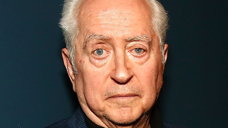 Robert Downey Sr. poses for the camera at a 2016 event.