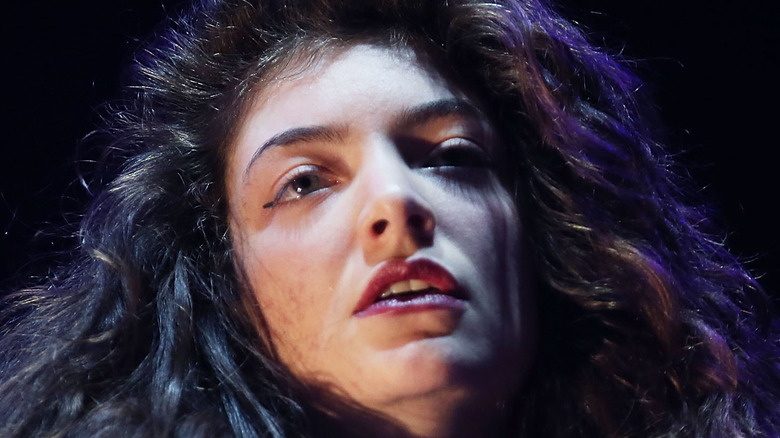 Lorde performing close-up