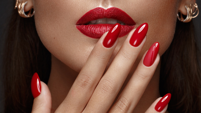 Red lips and red nails 